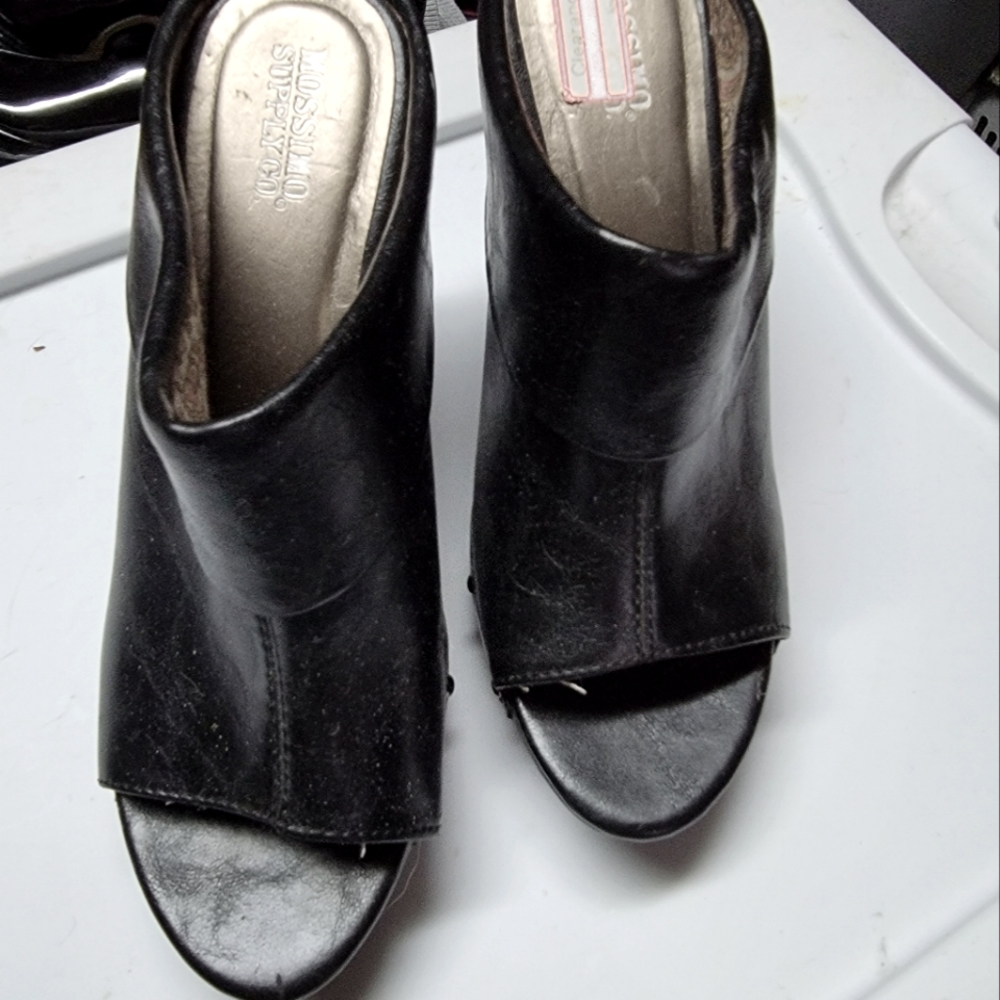 Mossimo Suppy Clogs
